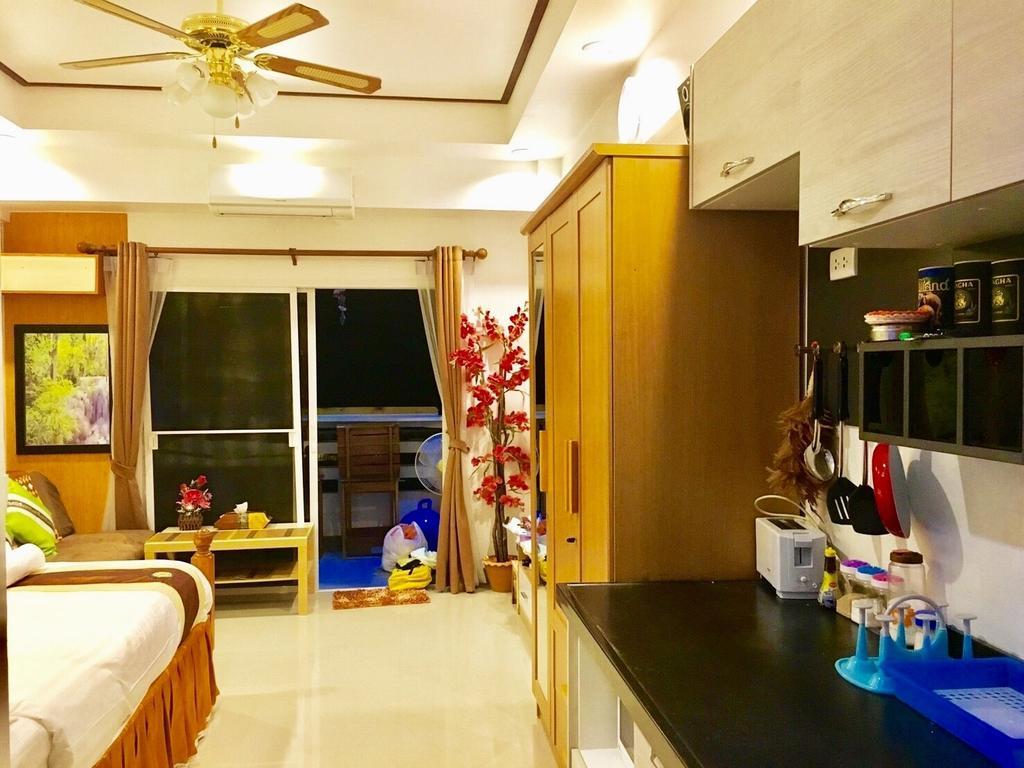 Rayong Condochain By Rainbow Ban Phe Exterior photo