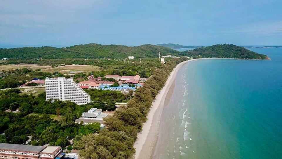 Rayong Condochain By Rainbow Ban Phe Exterior photo